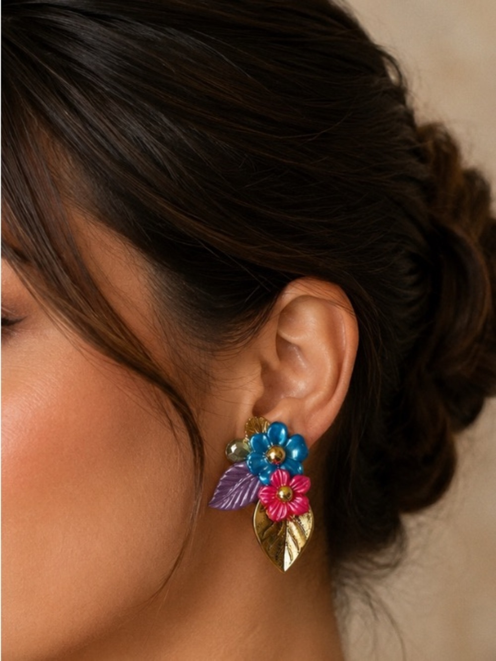 1980's Vintage-Inspired Floral Clip On Earrings